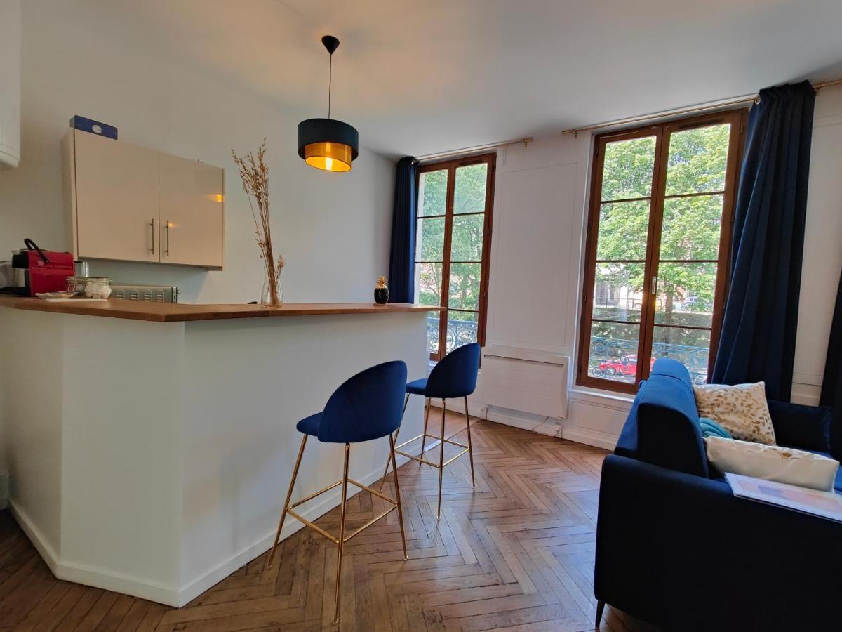 Appart'homecity - Marne 1850 Appartement *